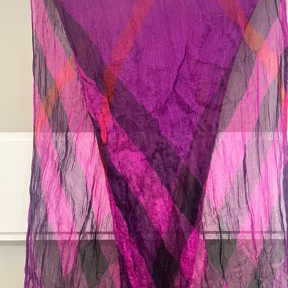 Burberry lightweight silk Purple and Black Sheer Scarf - Picture 4 of 9